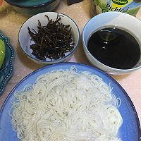 葱油拌面的做法图解1