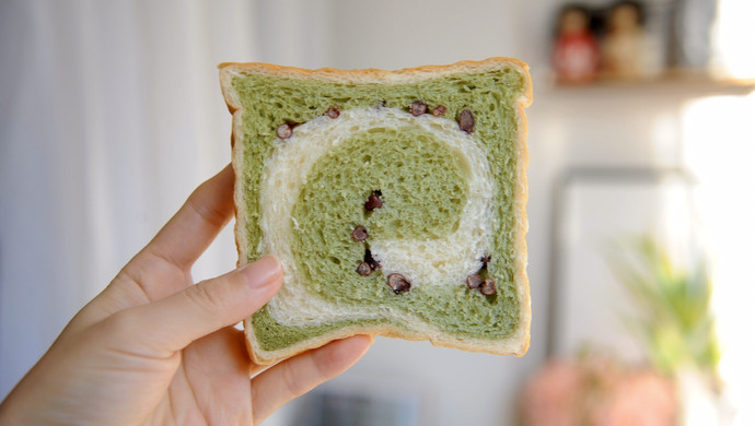 抹茶蜜豆双色吐司