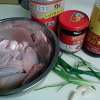 《烤酱汁鸡翅》——无油版健康食品的做法图解1
