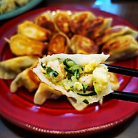 黄瓜大虾鸡蛋馅儿煎饺的做法图解14