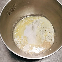 蛋白酸奶土司的做法图解1