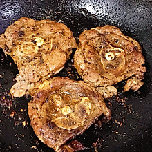 孜然味煎羊排