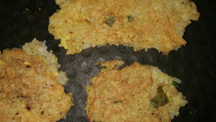 鸡蛋米饭饼