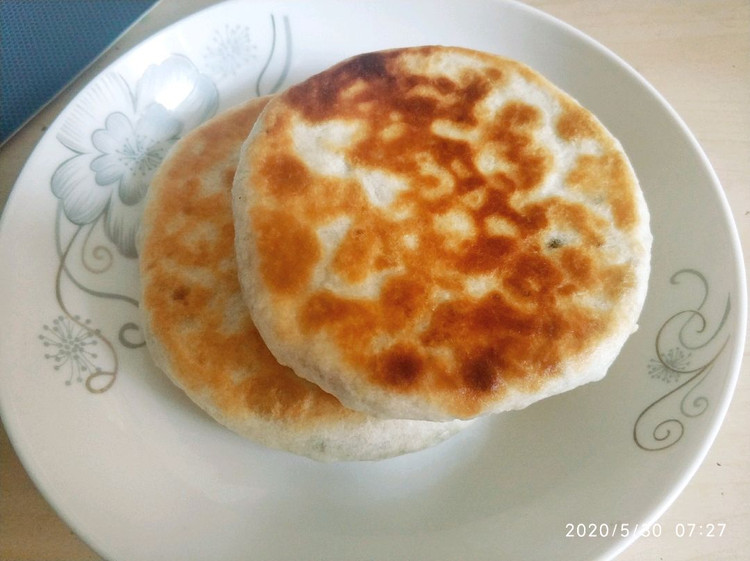 饼皮超薄的韭菜牛肉馅饼的做法