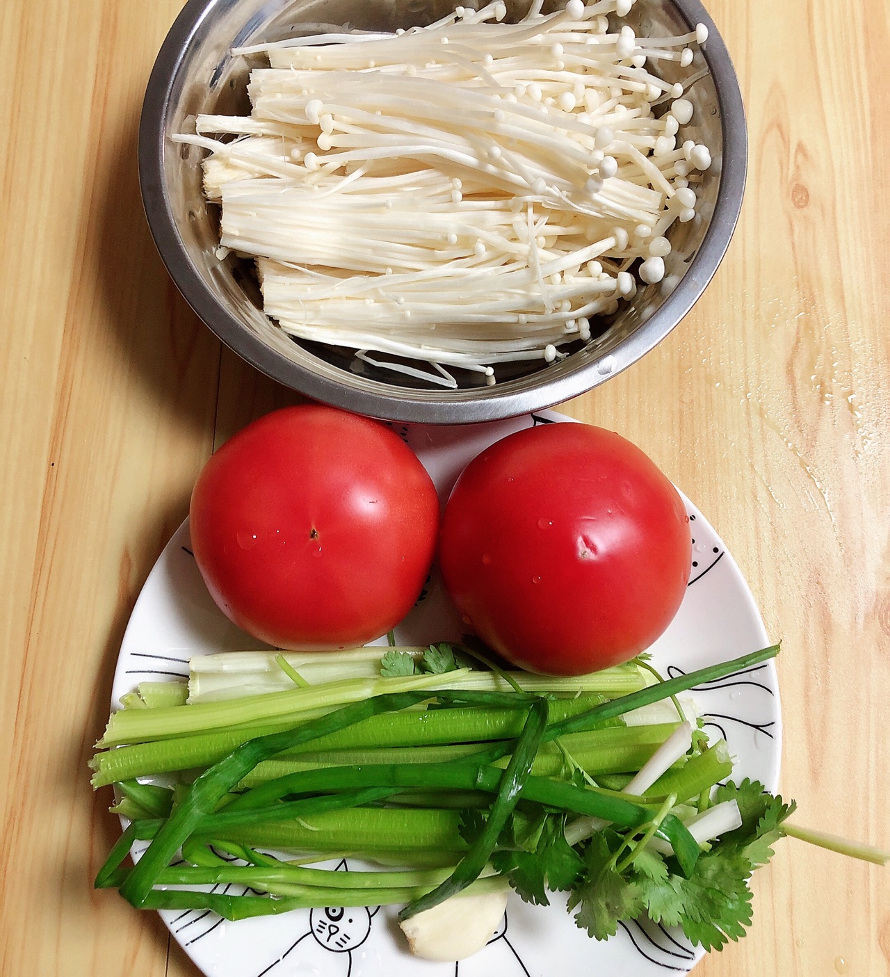西红柿肉丸汤怎么做_西红柿肉丸汤的做法_北纬yhz_豆果美食