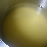 绿豆话梅小米粥的做法图解1