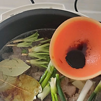 牛腩炖萝卜的做法图解5