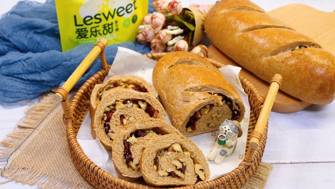 全麦坚果面包