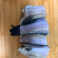 家常鳕鱼炖豆腐的做法图解3