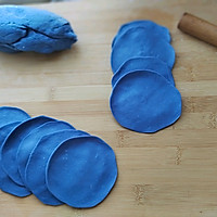 蓝色烫面蒸饺（美食中的蓝色妖姬）的做法图解4