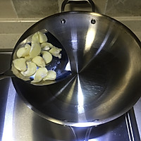 家常素菜：蒜爆双菇！炒蘑菇的做法图解4