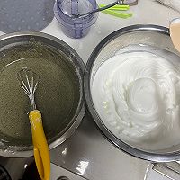 黑芝麻蛋糕(8寸)的做法图解2