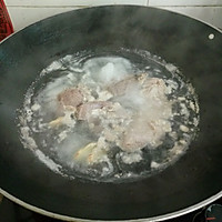 木耳山楂薏米煲猪腱肉的做法图解7