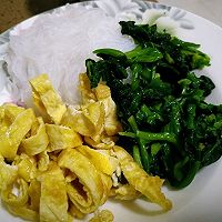 凉拌菠菜+鸡蛋+粉丝的做法图解5