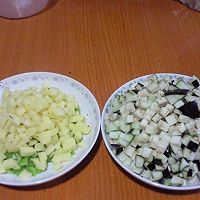 茄丁肉丁面的做法图解2