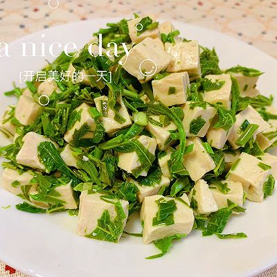 品尝春天的味道～香椿拌豆腐