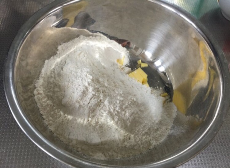 香甜苹果派的做法图解1