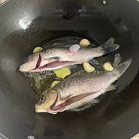 鲫鱼豆腐汤的做法图解4