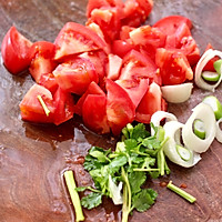 番茄牛腩菠菜面的做法图解2