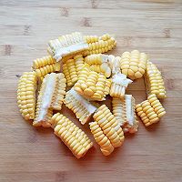 #《风味人间》美食复刻大挑战#莲藕玉米排骨汤的做法图解6