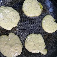 黄瓜鸡蛋饼的做法图解6