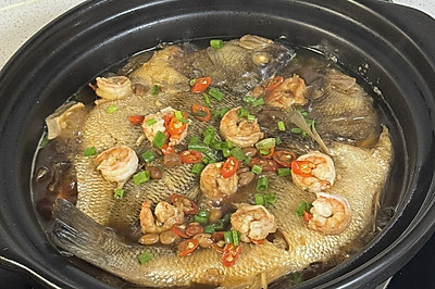 鲈鱼砂锅煲