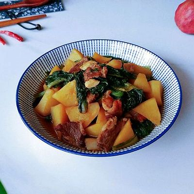 酱肉土豆小白菜