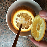 盐蒸橙子的做法图解2