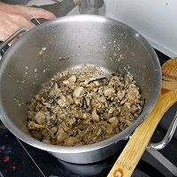 黑松露蘑菇鸡肉炖饭的做法图解5