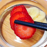 草莓香蕉泥 6+宝宝辅食的做法图解3