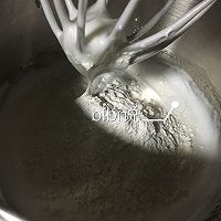 草莓巧克力天使蛋糕的做法图解2