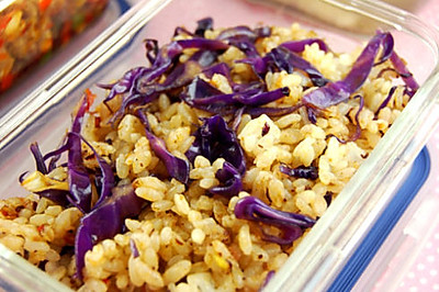 紫甘蓝肉酱炒饭