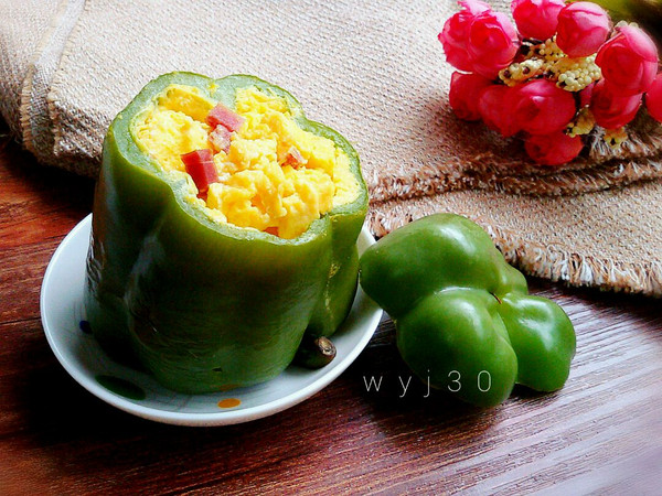 青椒火腿蒸蛋（给蒸蛋换个“碗”吧）