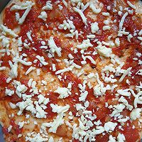 香肠萨拉米披萨的做法图解10