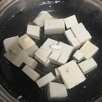 金沙虾仁炖豆腐#中粮我买，超模资料大公开#的做法图解6