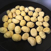 板栗烧黄鳝的做法图解3