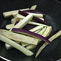 一人食の 豆角燒茄子的做法图解2