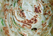 酥脆香浓多圈的香葱油酥饼与芹菜叶油酥饼的较量的做法
