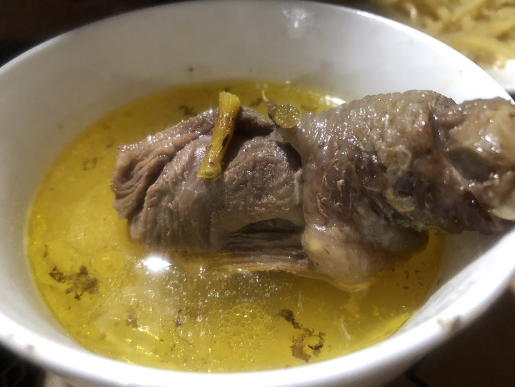 石斛炖鸡汤的做法