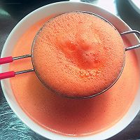 胡萝卜汁水饺（猪肉大白菜馅）的做法图解2