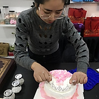 情人节【专属】女王礼服蛋糕裱花的做法图解13