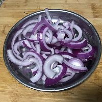 电饭锅香菇鸡腿饭的做法图解2