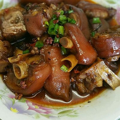 麻辣猪蹄