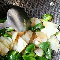土豆炒柿子椒的做法图解7