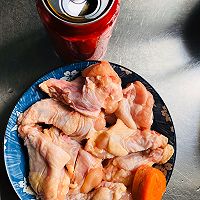 砂锅鸡翅的做法图解1