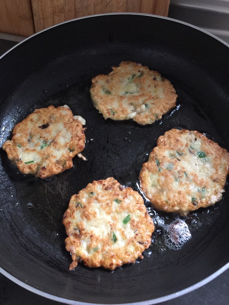 蔬菜肉煎饼的做法图解3