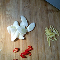 油焖茭白的做法图解2