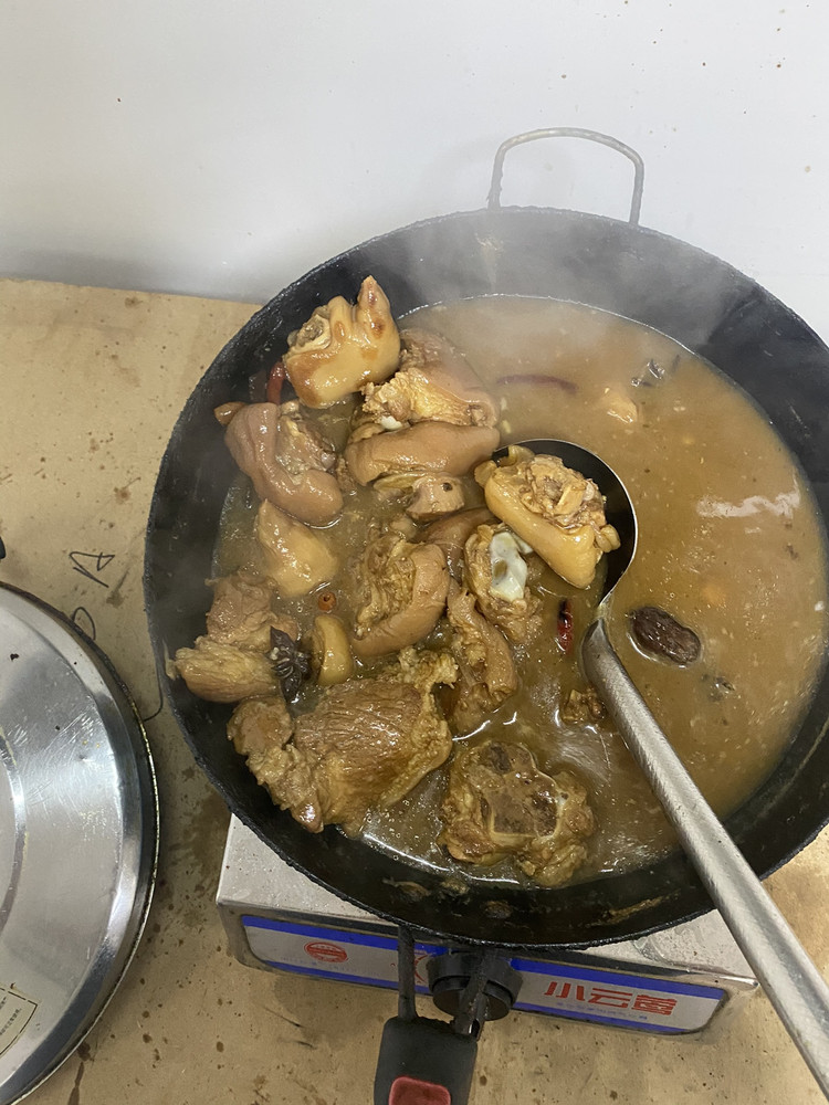 酱香大骨头（家庭版）的做法