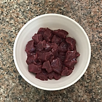 经典搭配 补血佳品 番茄牛肉汤的做法图解2