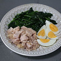 #浪漫七夕 共度“食”光#低脂高蛋白的金枪鱼菠菜沙拉的做法图解5